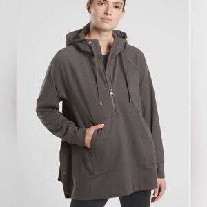 Athleta Glacier Handkerchief Poncho
